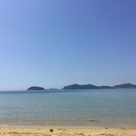 Cornelia Apartment ปาเลออน ซิฟลิคิออน ภายนอก รูปภาพ