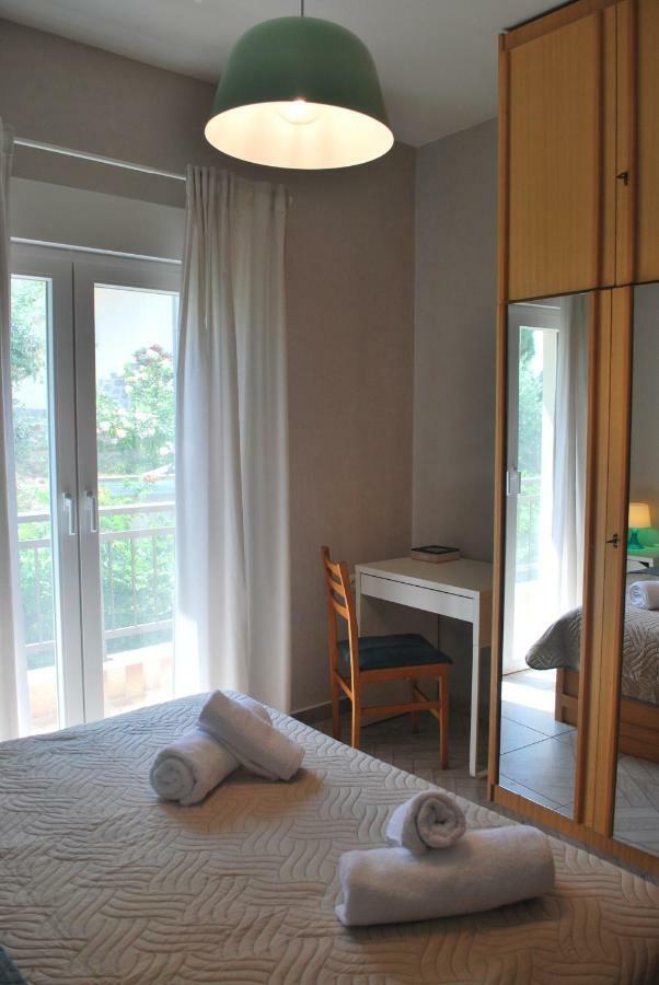 Cornelia Apartment ปาเลออน ซิฟลิคิออน ภายนอก รูปภาพ